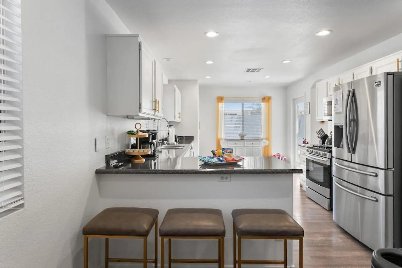 Σπίτι διακοπών Modern 3Br Quiet Home With Pool Λας Βέγκας