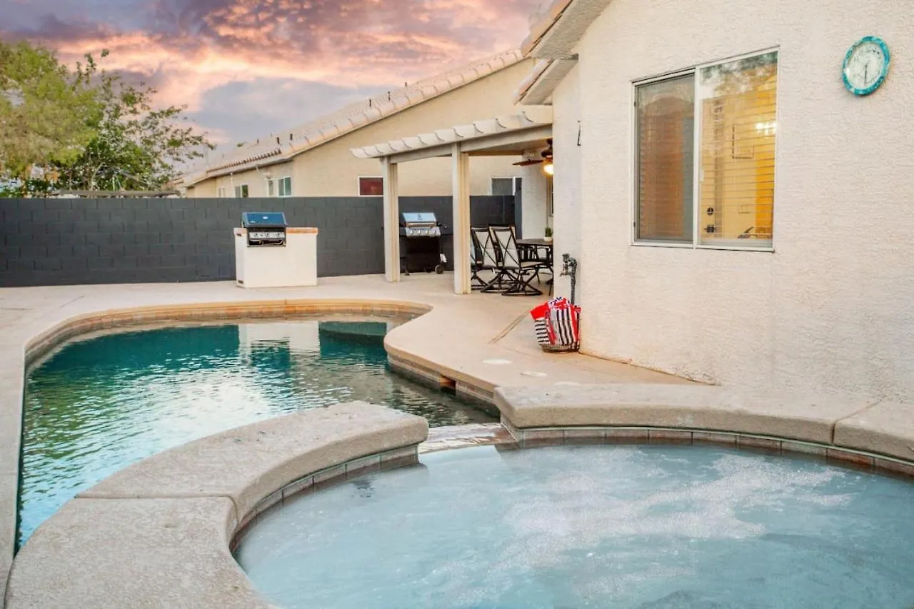Modern 3Br Quiet Home With Pool location