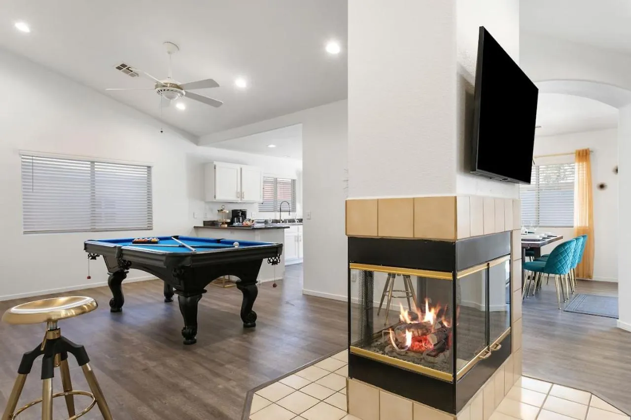 Modern 3Br Quiet Home With Pool ラスベガス 別荘